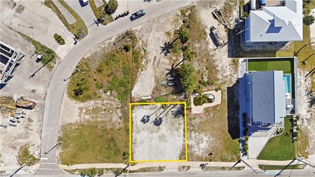 521 Estero Blvd Property Photo 7
