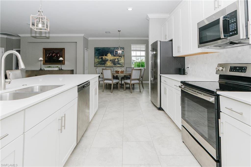 6011 Ellerston Way 821 Property Photo 7