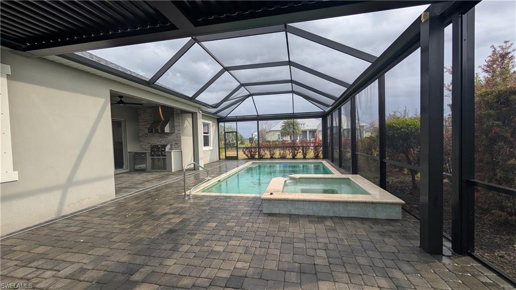 17204 Bullhorn Cir Property Photo 2