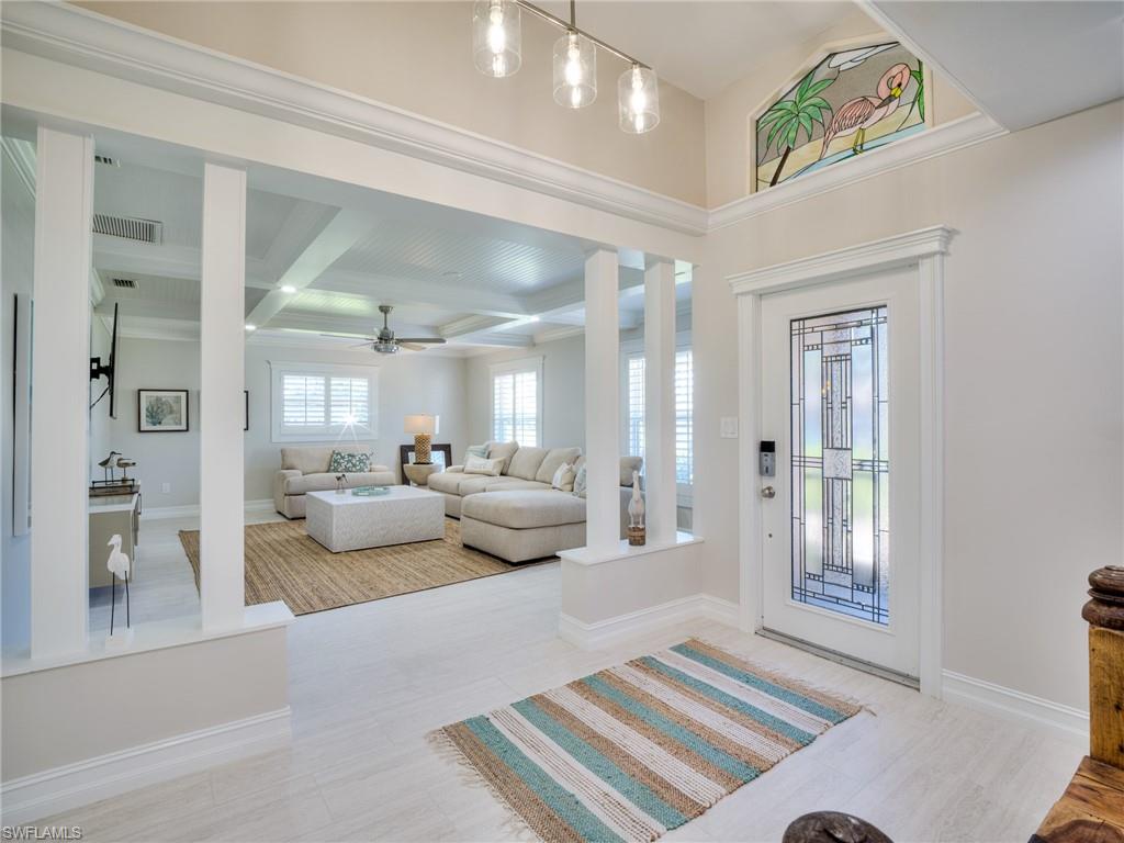 175 6th St Property Photo 3