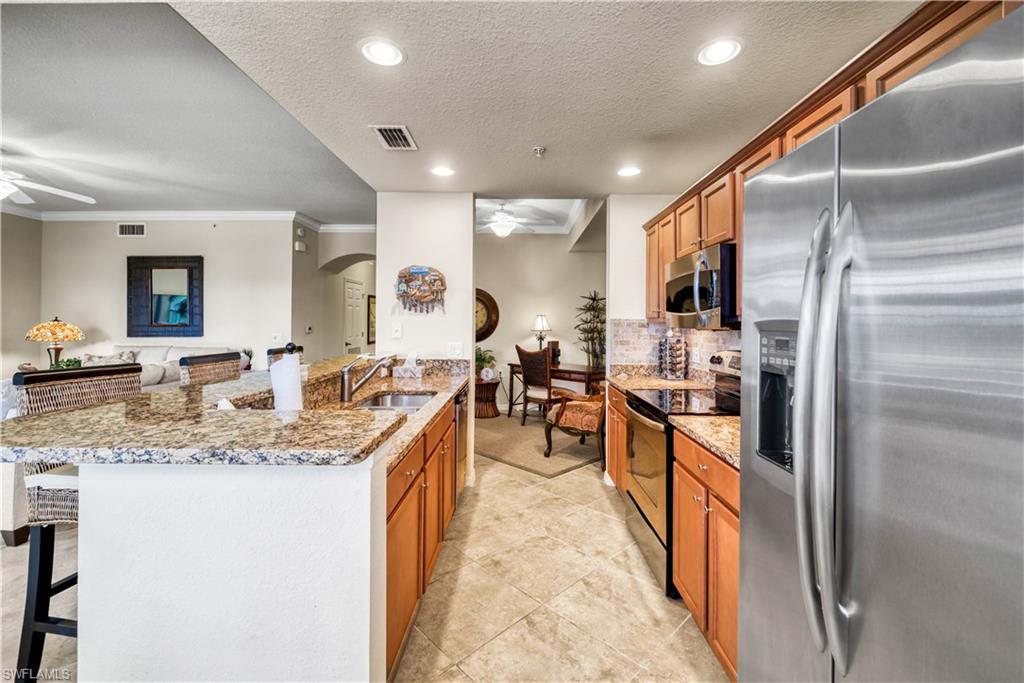 9715 Acqua Ct 136 Property Photo 13