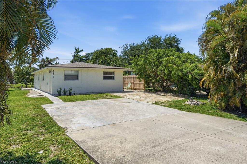 5458 Sholtz ST Property Photo 1