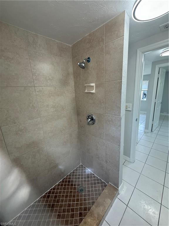 5458 Sholtz St Property Photo 8