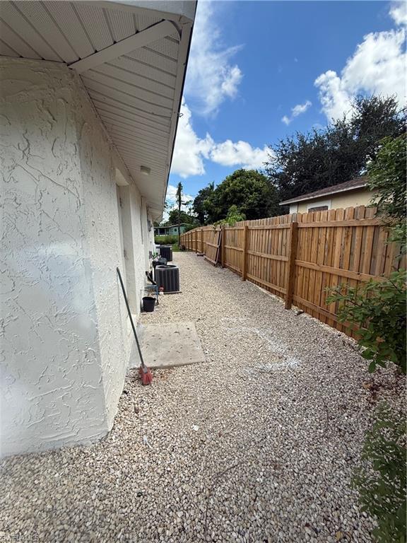5458 Sholtz St Property Photo 15
