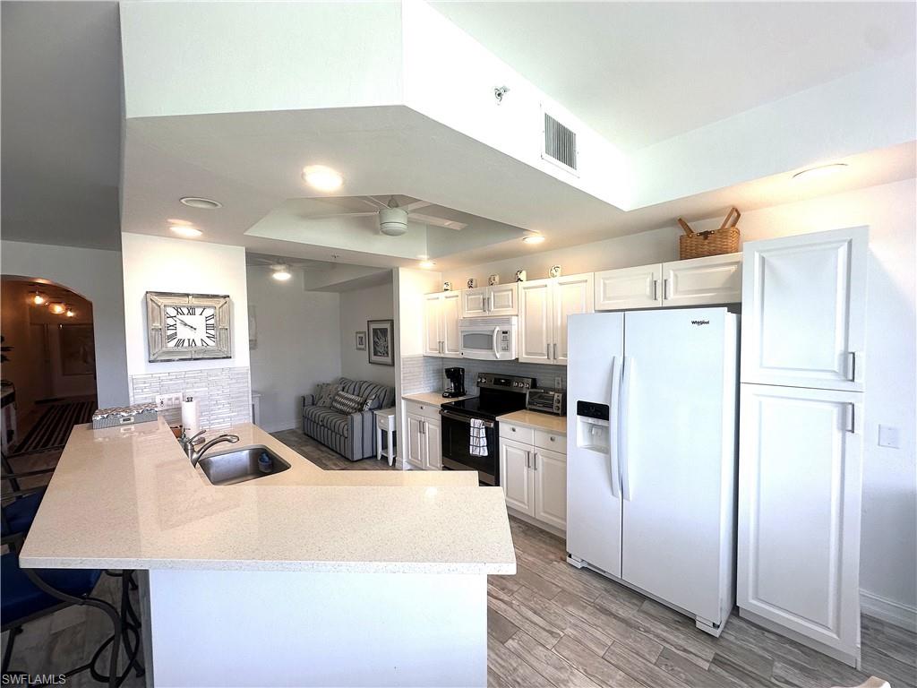 2880 Cypress Trace Cir 103 Property Photo 10