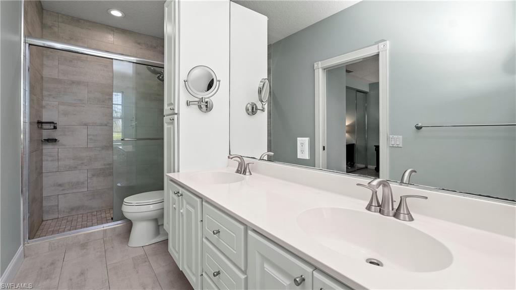 5766 Cove Cir 24 Property Photo 10