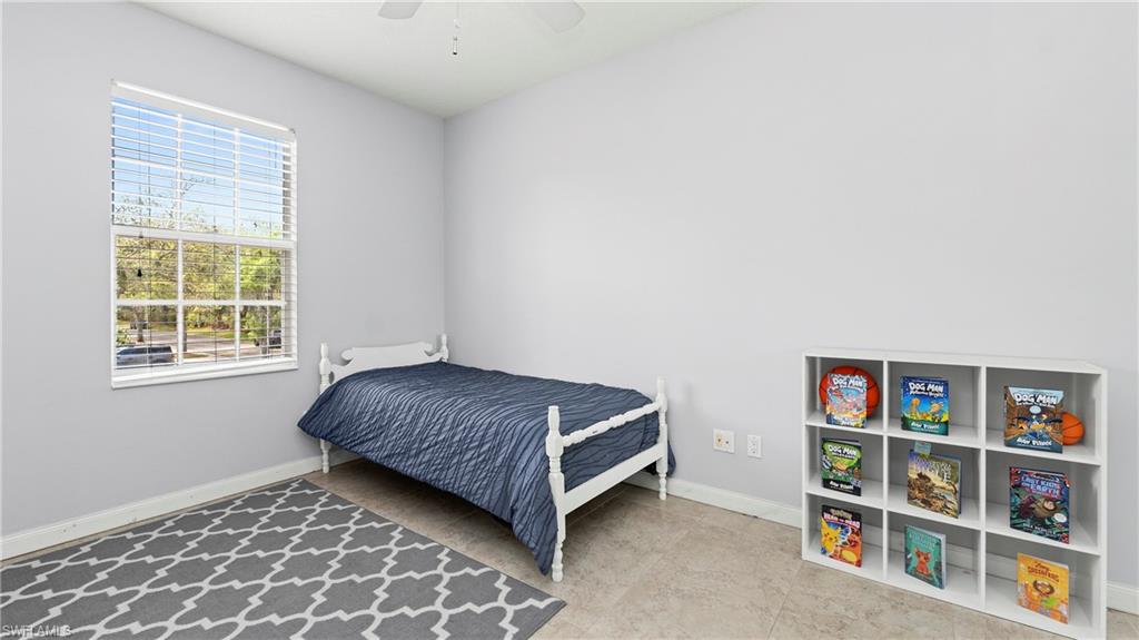 5766 Cove Cir 24 Property Photo 14