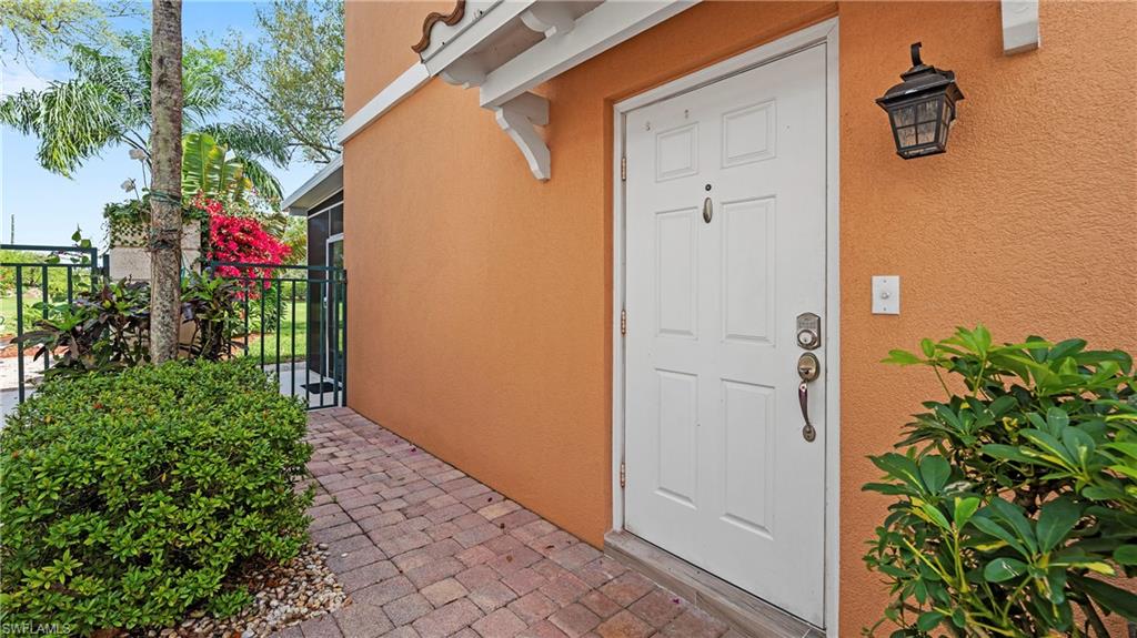 5766 Cove Cir 24 Property Photo 22