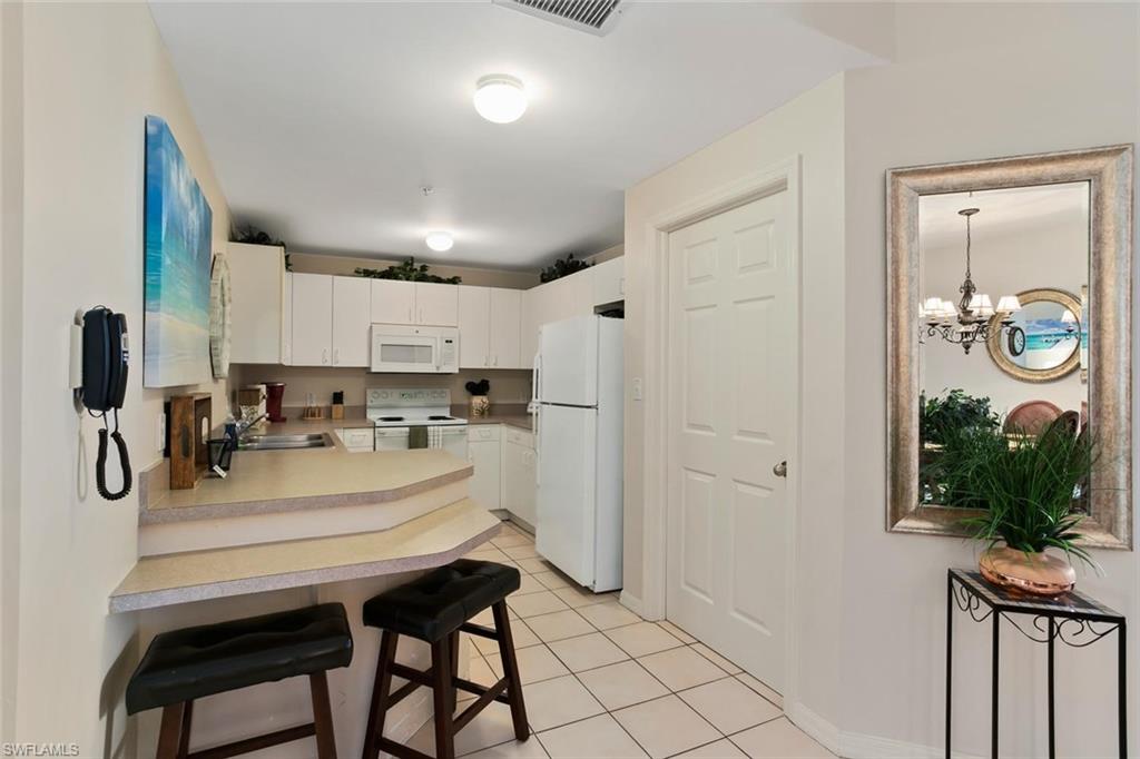 519 Roma Ct 306 Property Photo 5