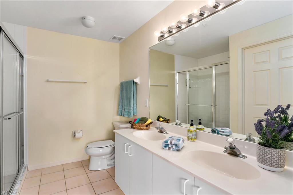 519 Roma Ct 306 Property Photo 10