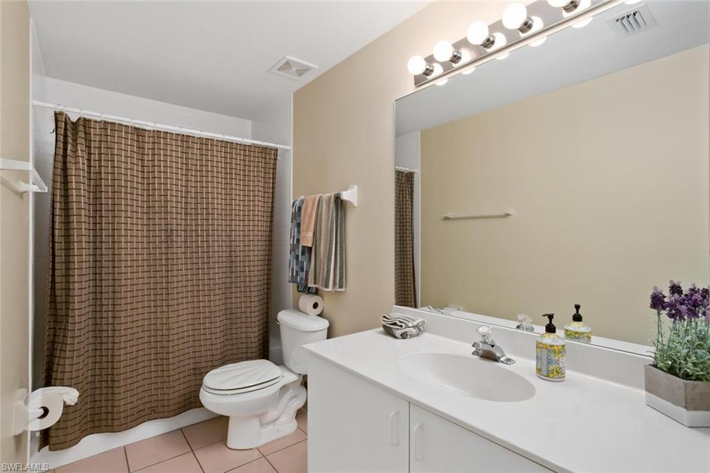 519 Roma Ct 306 Property Photo 13