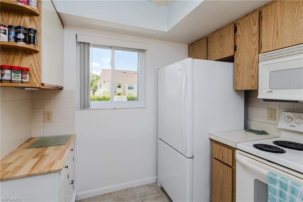 1008 Manatee Rd G106 Property Photo 4