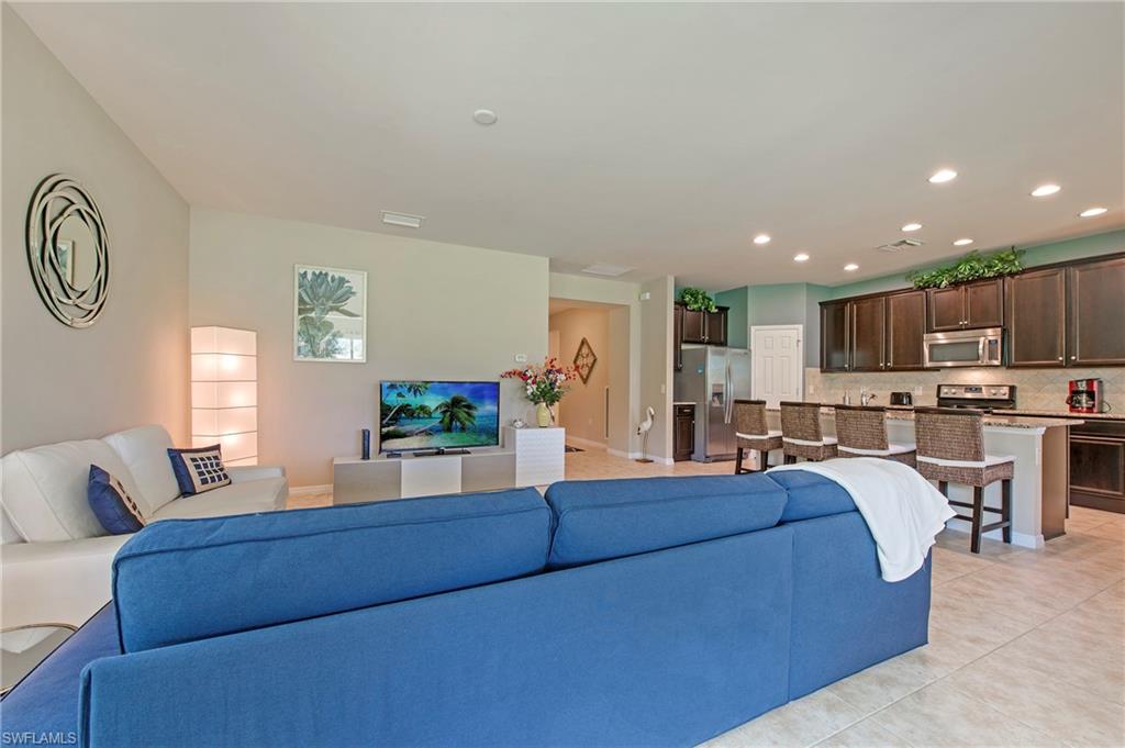 28000 Quiet Water Way Property Photo 6