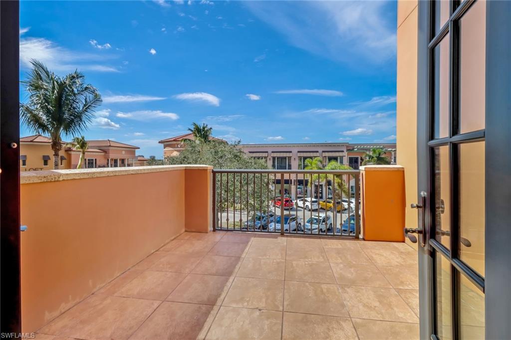 23161 Fashion Dr 7109 Property Photo 18