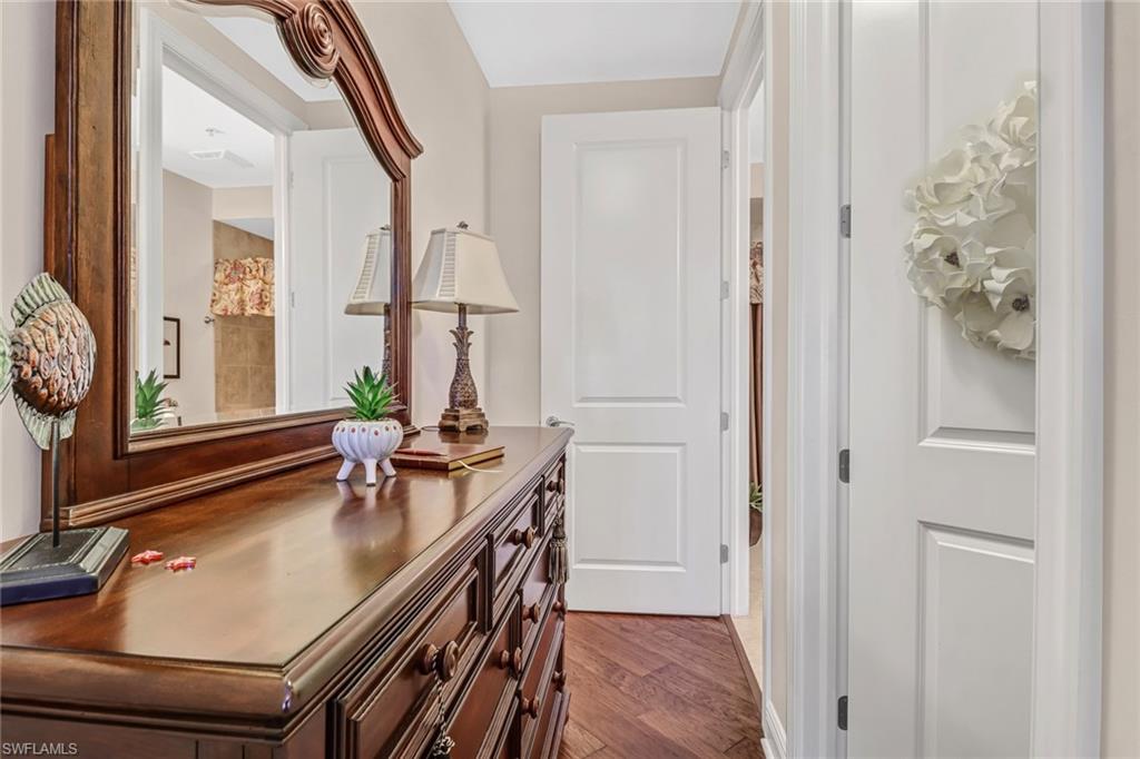 23161 Fashion Dr 7109 Property Photo 22