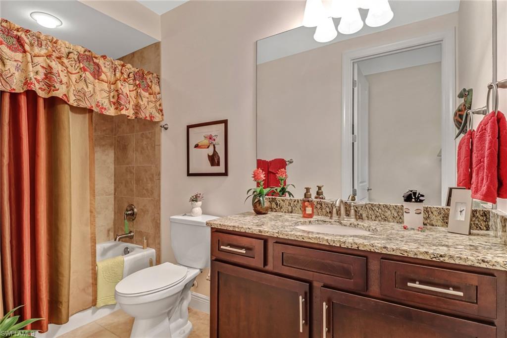23161 Fashion Dr 7109 Property Photo 24