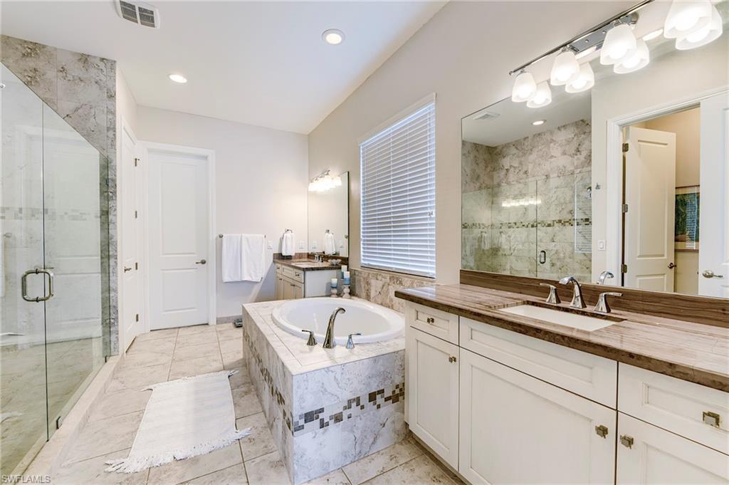 9335 Woodhurst Dr Property Photo 23