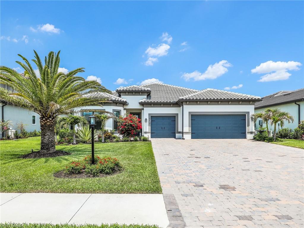 18412 Ridgeline Dr Property Photo 4
