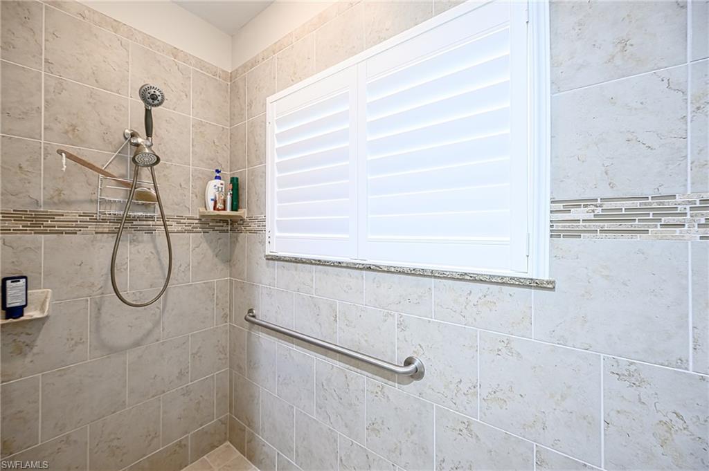 4595 16th St Ne Property Photo 12