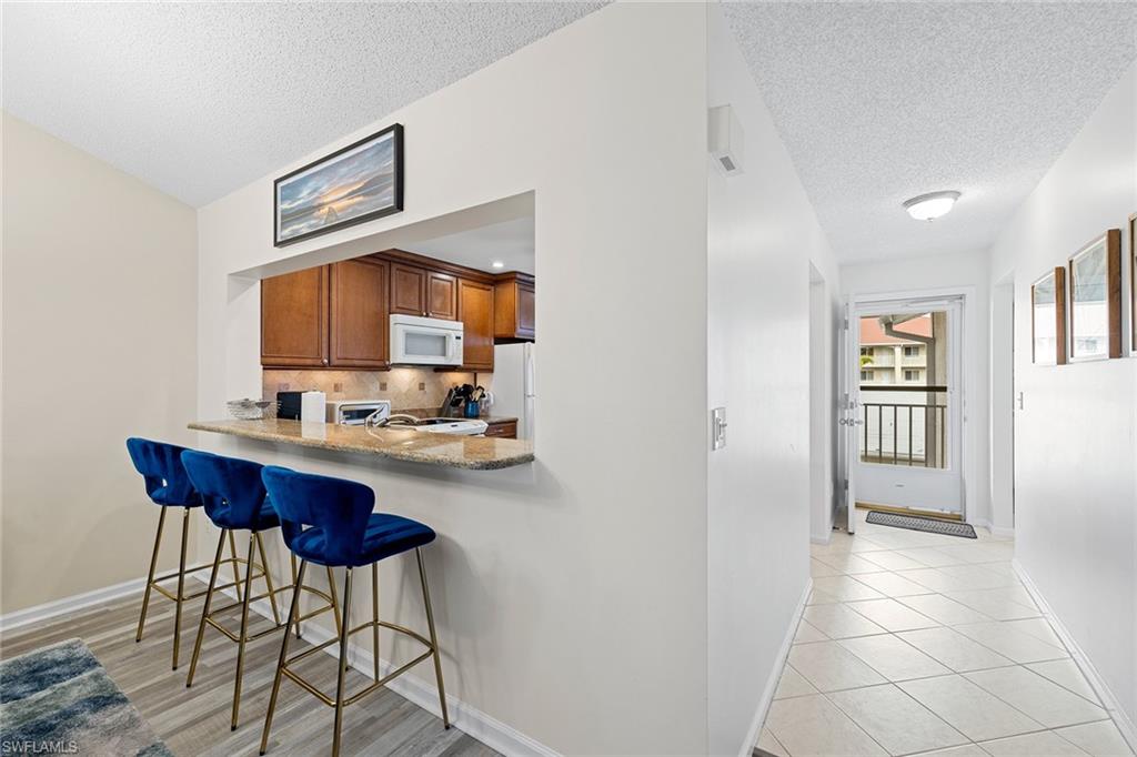 6900 Dennis Cir J-205 Property Photo 6