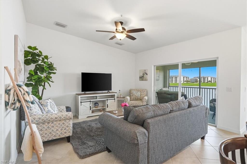 5427 Double Eagle Cir 2823 Property Photo 8