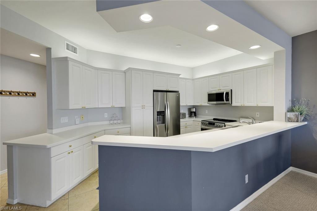 410 Flagship Dr 605 Property Photo 8