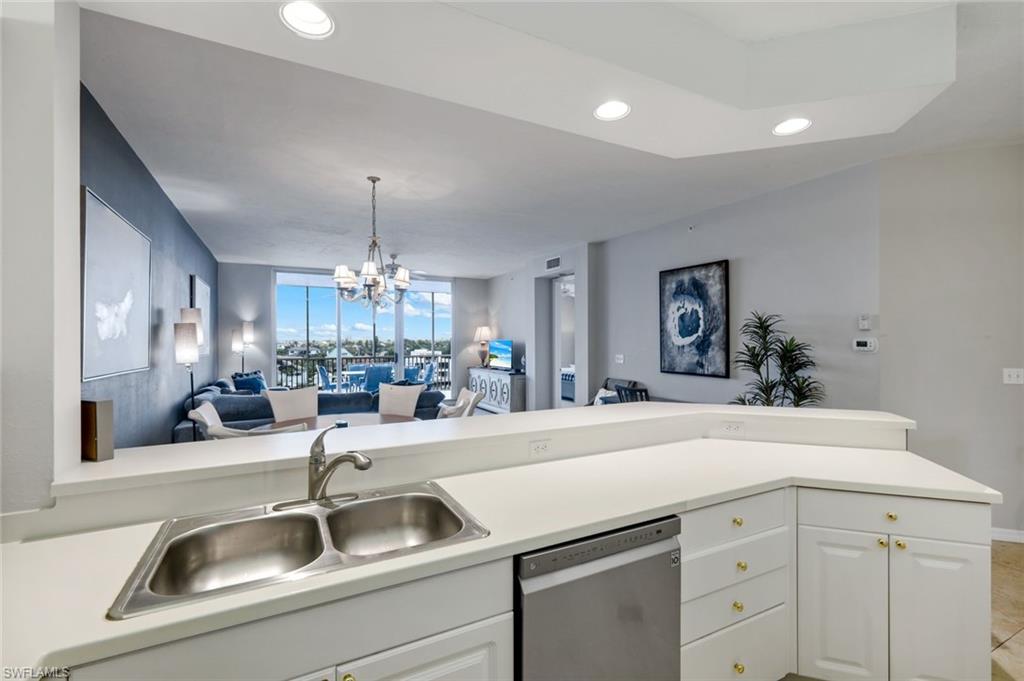 410 Flagship Dr 605 Property Photo 11