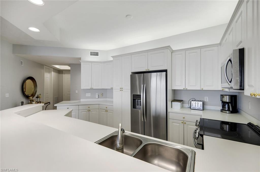 410 Flagship Dr 605 Property Photo 12