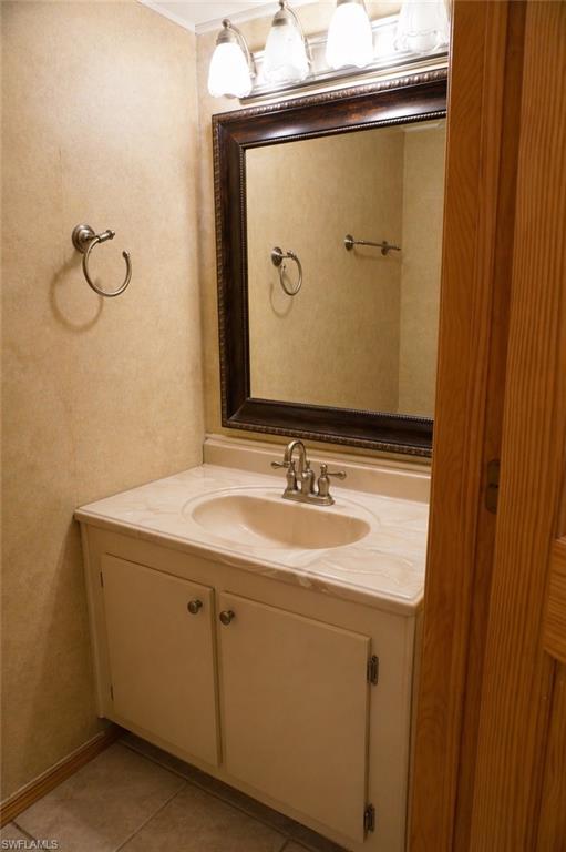 7410 Lake Breeze Dr 307 Property Photo 12