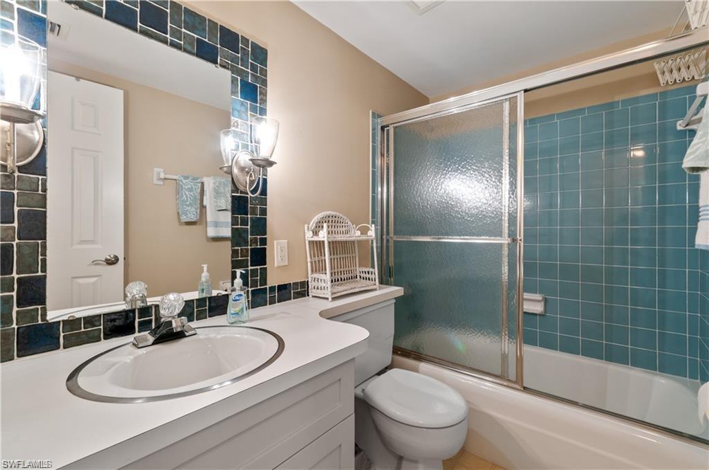 490 Broad Ave S H490 Property Photo 9