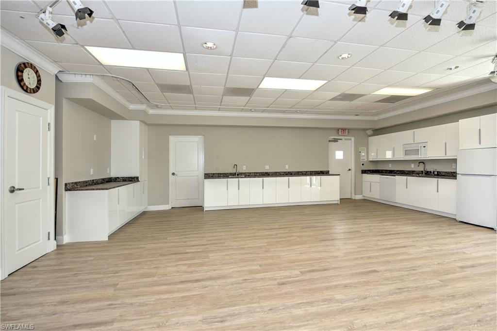 490 Broad Ave S H490 Property Photo 19