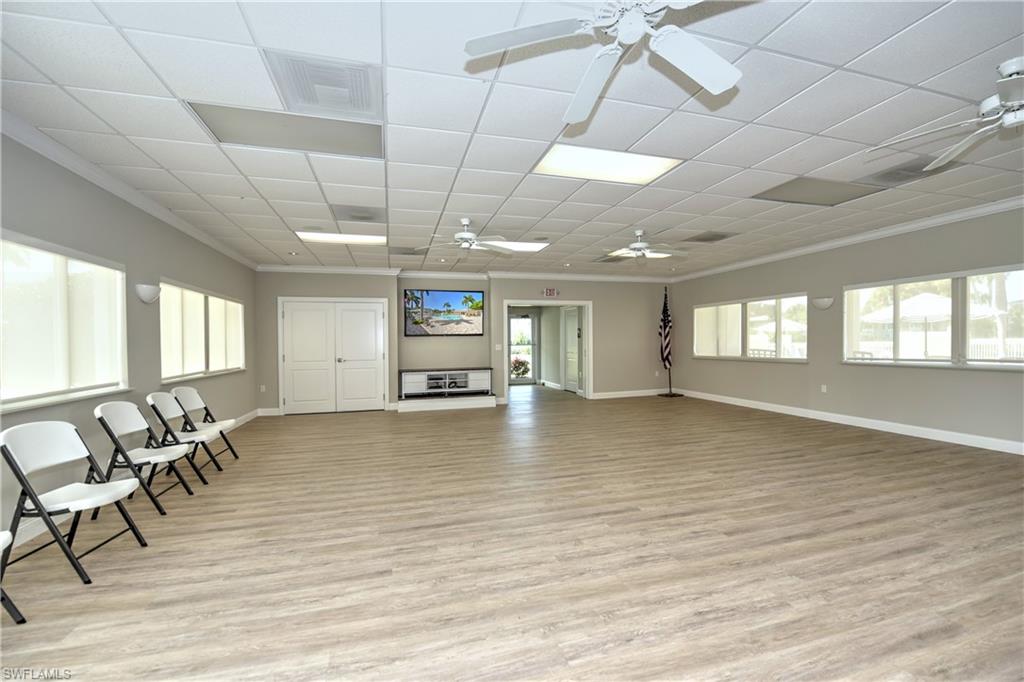 490 Broad Ave S H490 Property Photo 20
