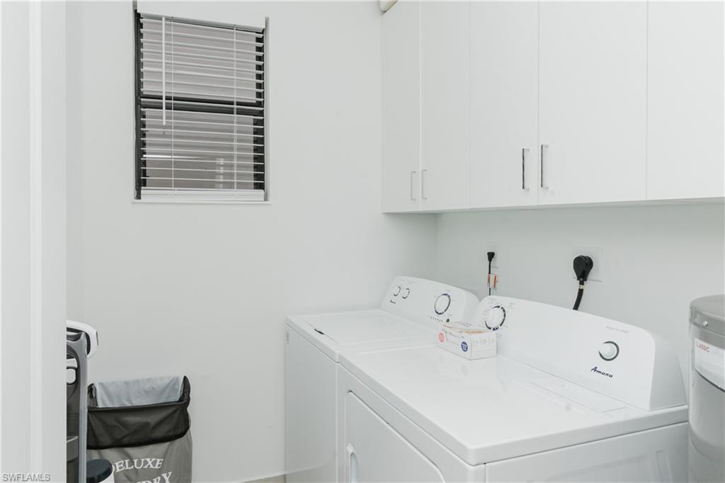 5596 Cobalto Way Property Photo 6