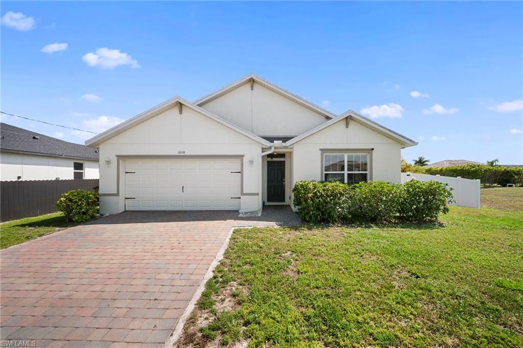 1628 9th TER Property Photo 1