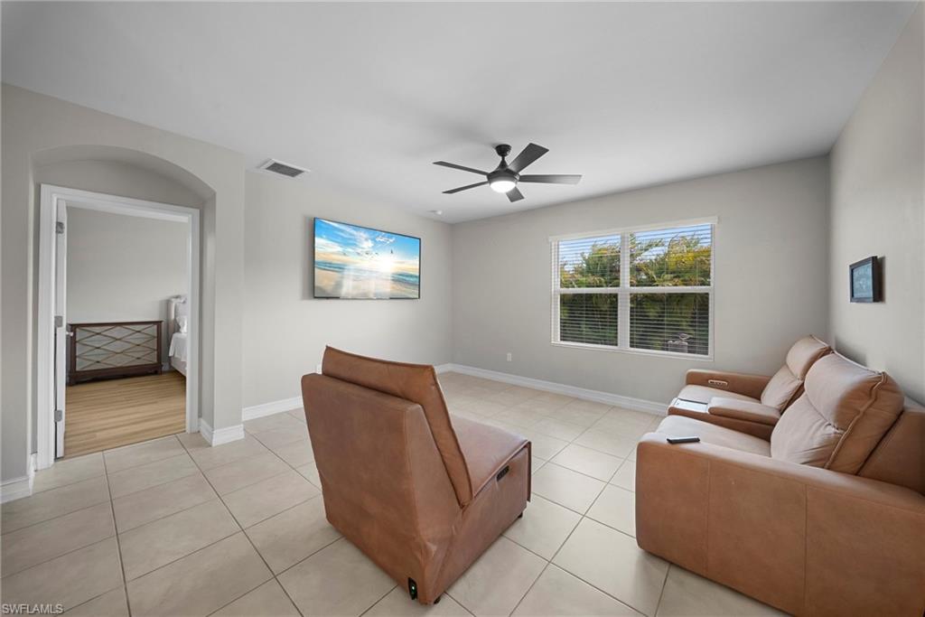 1628 9th Ter Property Photo 8