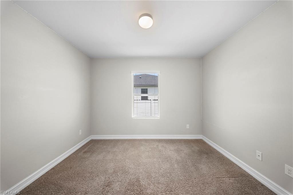 1628 9th Ter Property Photo 16