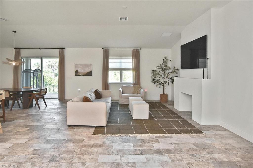 6688 Estero Bay Dr Property Photo 4