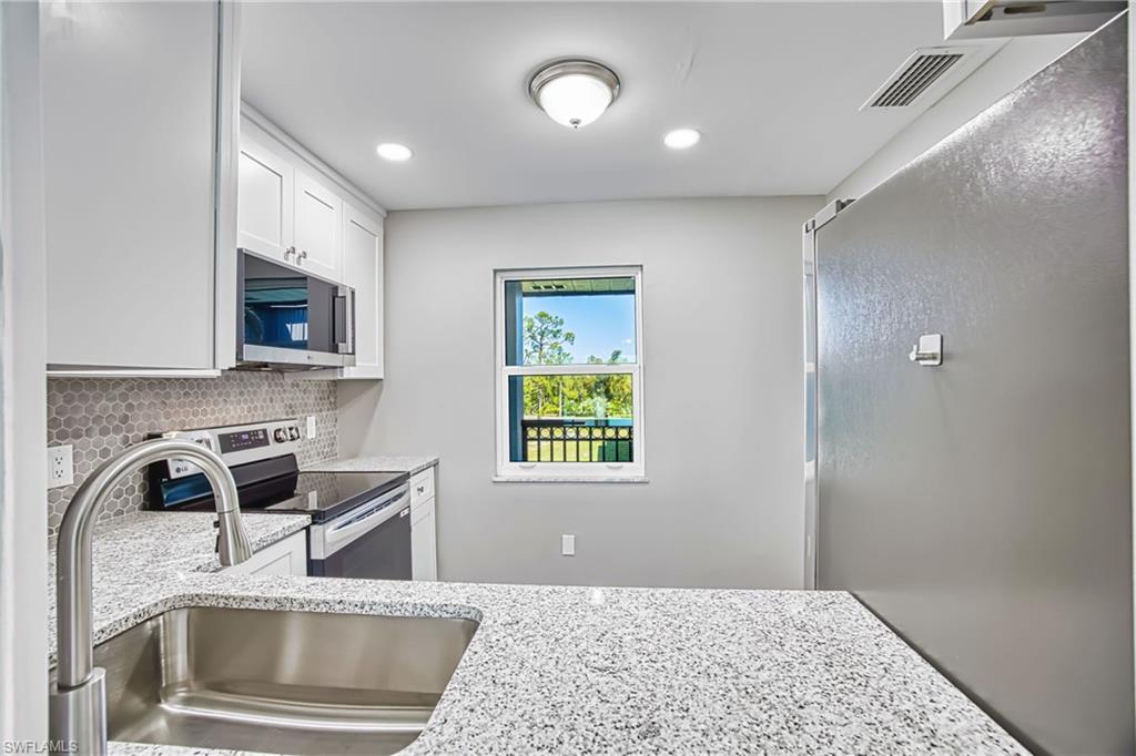 1740 Pine Valley Dr 313 Property Photo 6