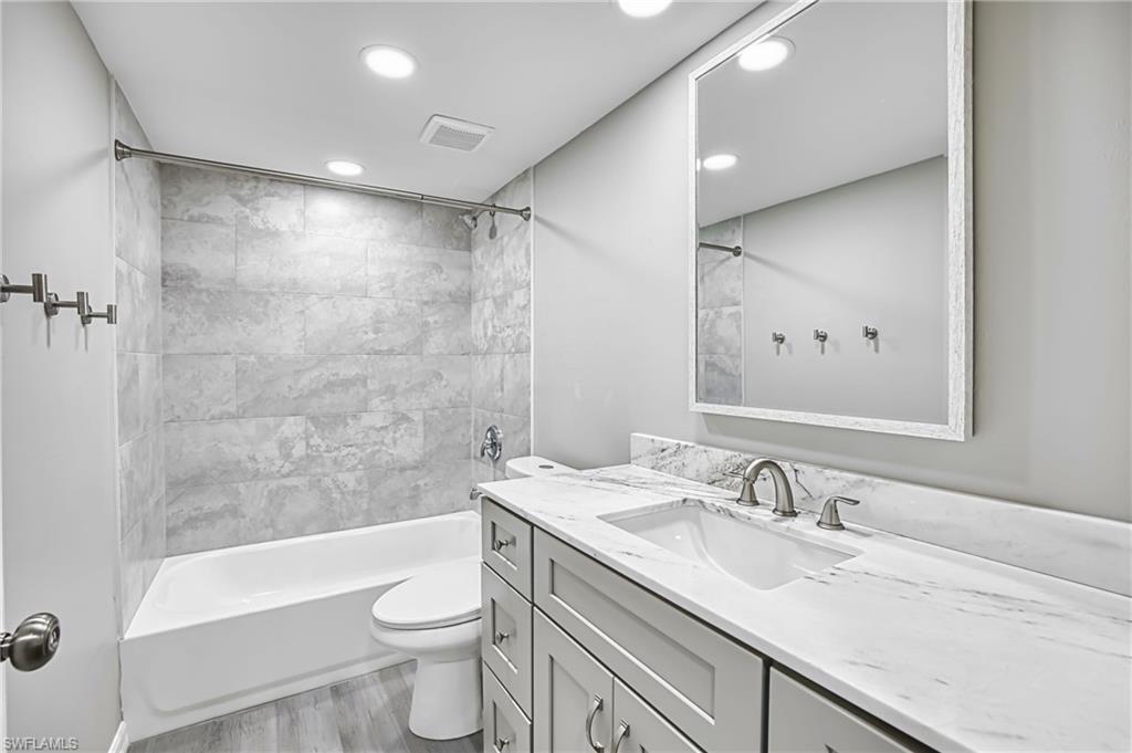 1740 Pine Valley Dr 313 Property Photo 19