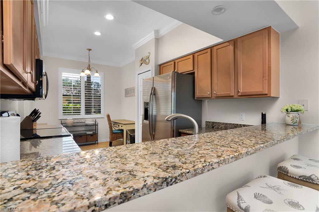 9719 Acqua Ct 214 Property Photo 11