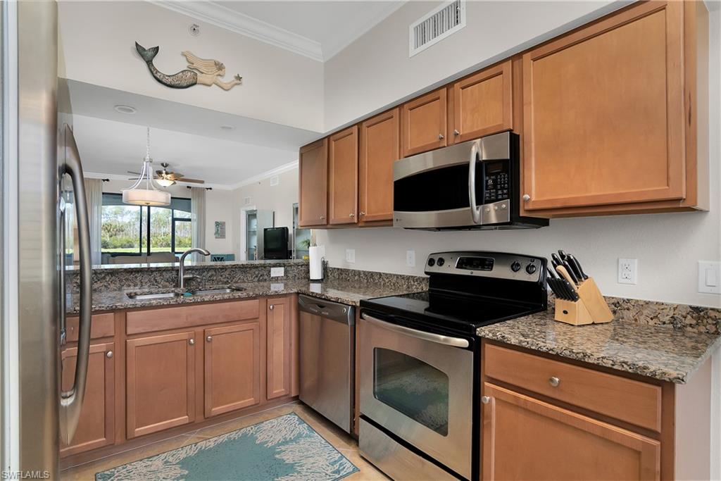 9719 Acqua Ct 214 Property Photo 14