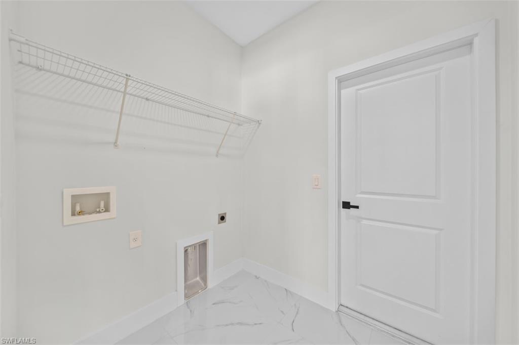 103 Diplomat Pkwy E Property Photo 14