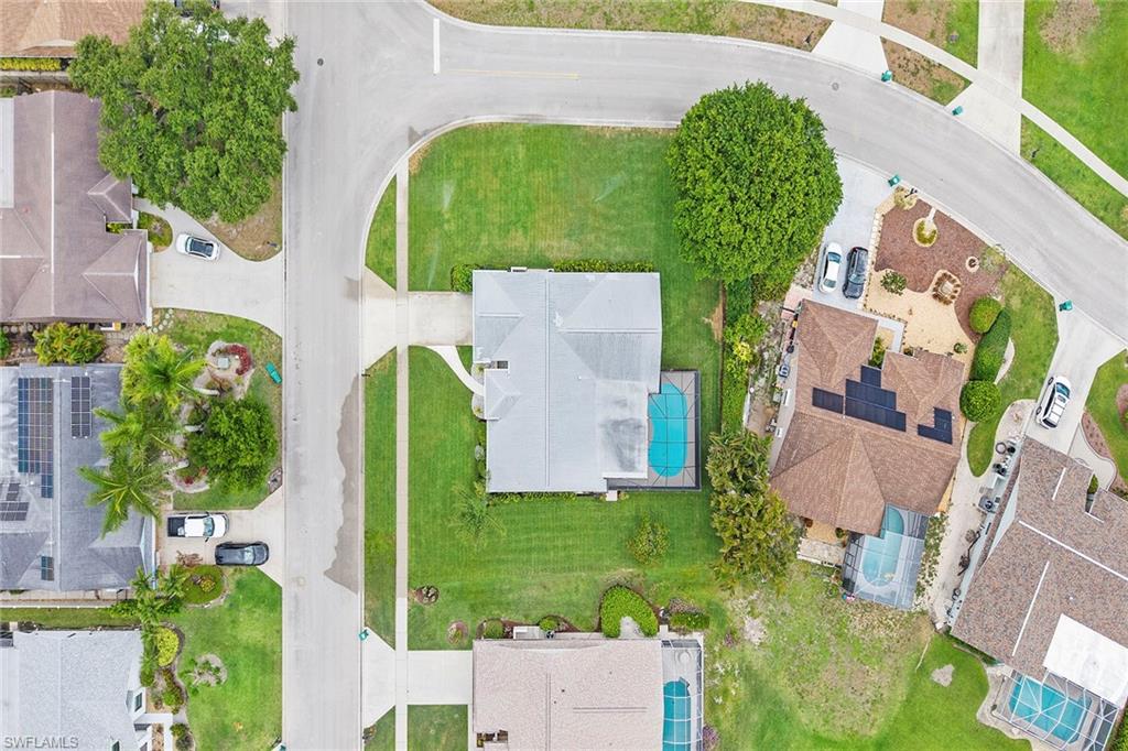 10340 Regent Cir Property Photo 4