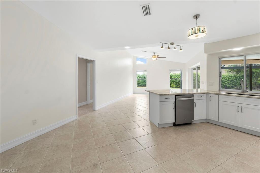 10340 Regent Cir Property Photo 13