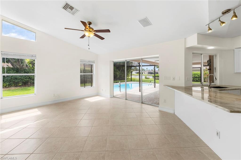 10340 Regent Cir Property Photo 15