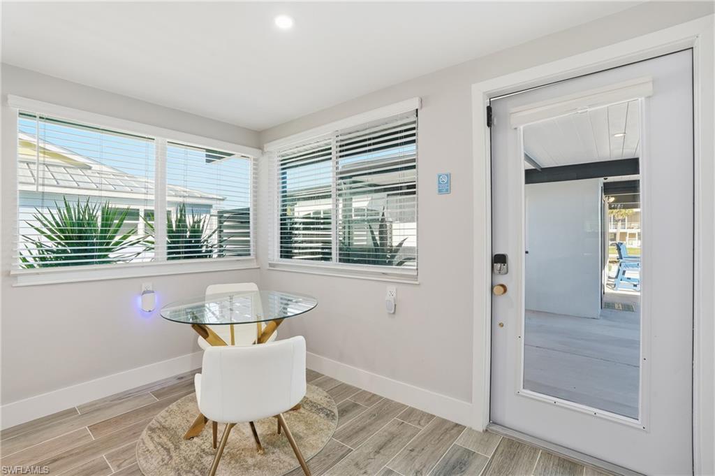 239 Curlew St Property Photo 13