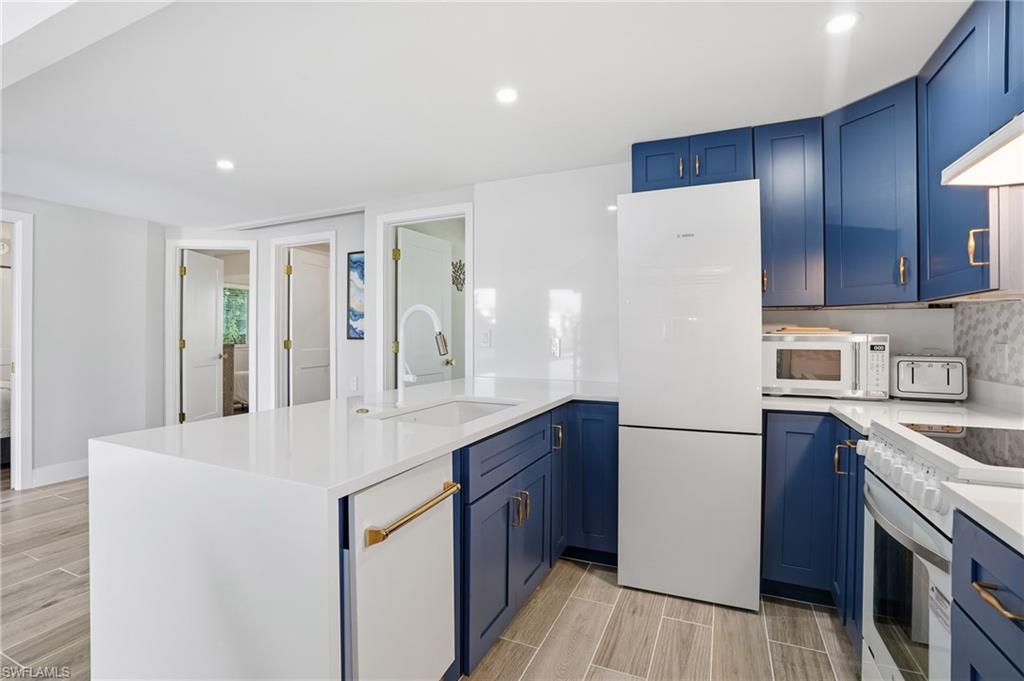 239 Curlew St Property Photo 14