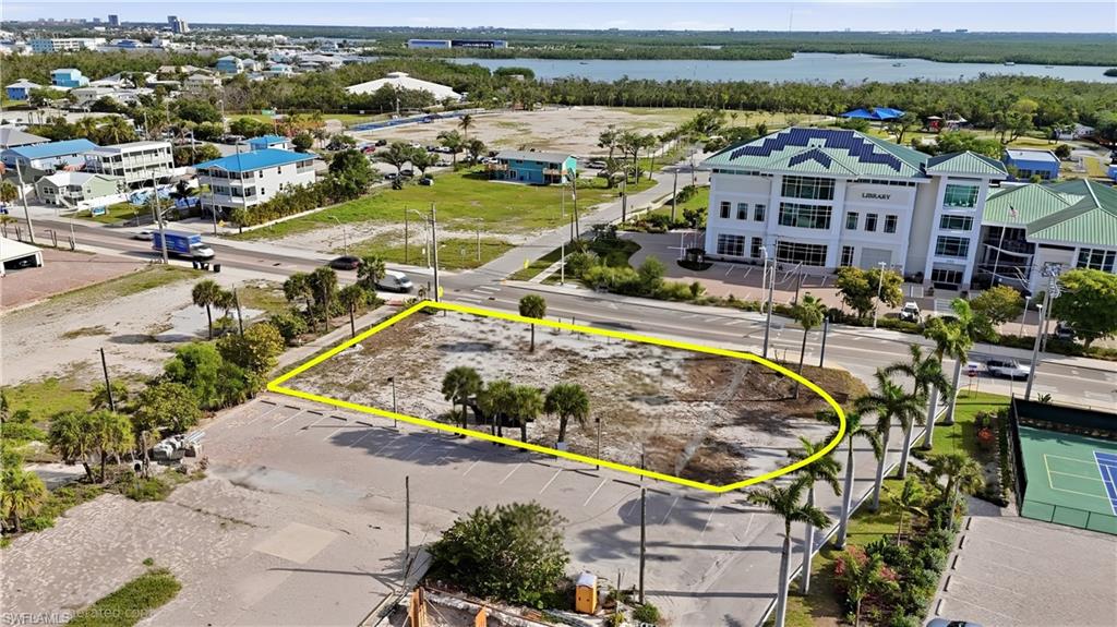 2700 Estero Blvd Property Photo 8