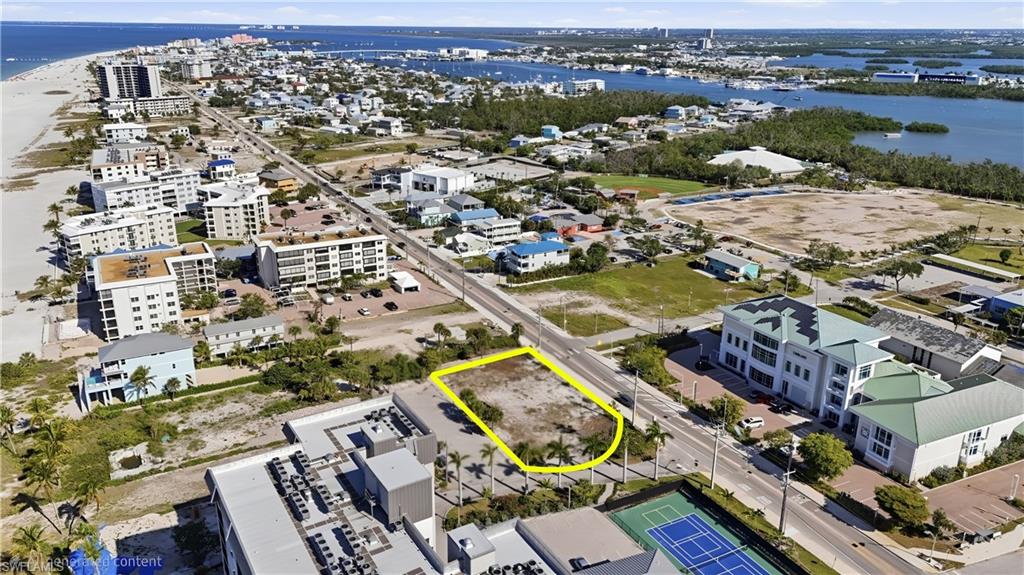 2700 Estero Blvd Property Photo 10