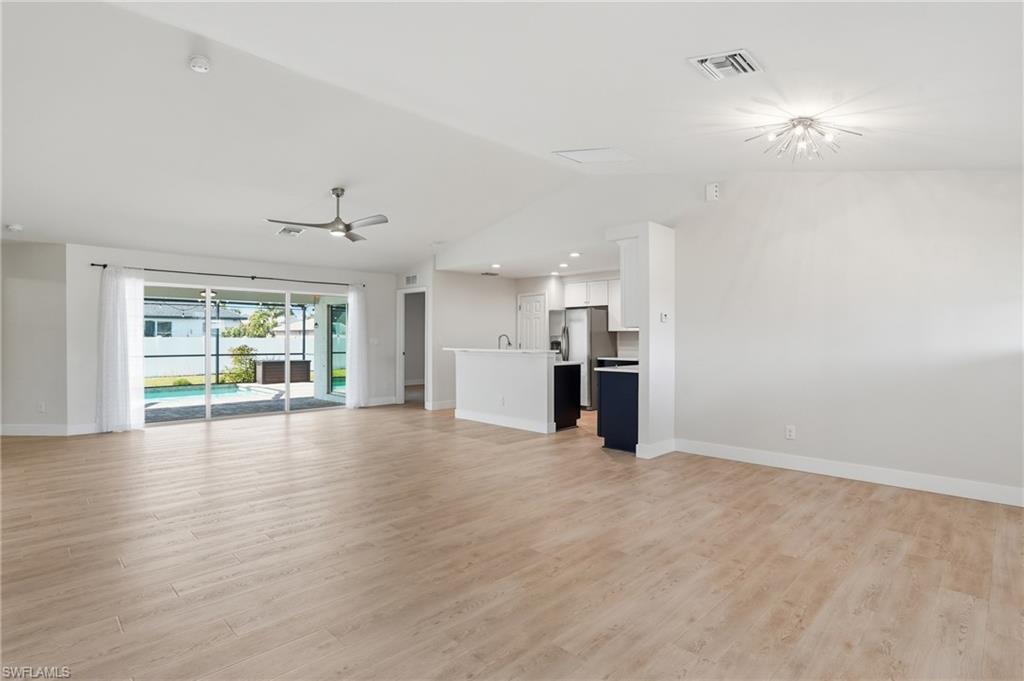 1808 30th St Property Photo 3